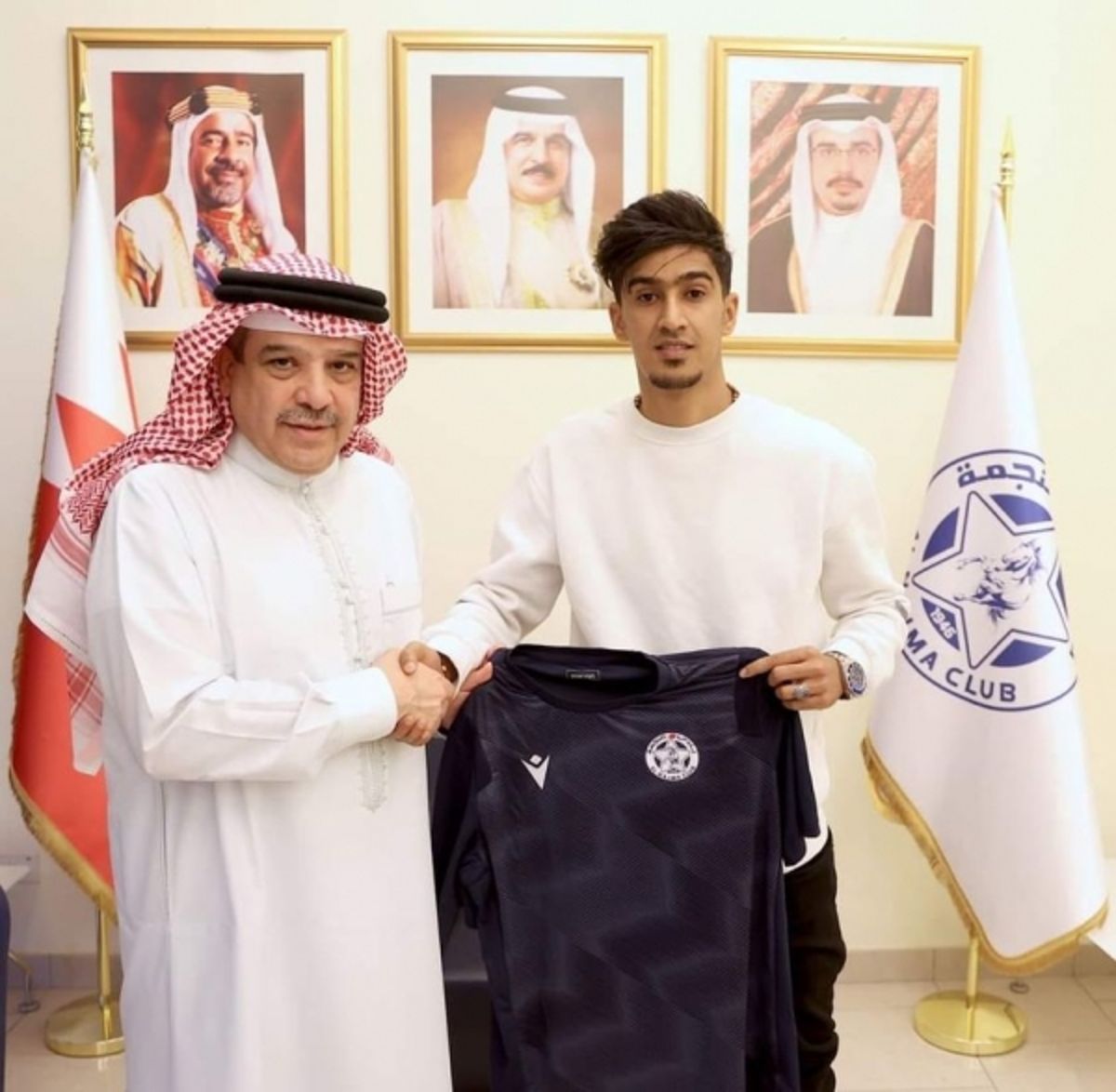 النجمة البحريني يتعاقد مع لاعب منتخبنا الوطني المحترف عمر الداحي