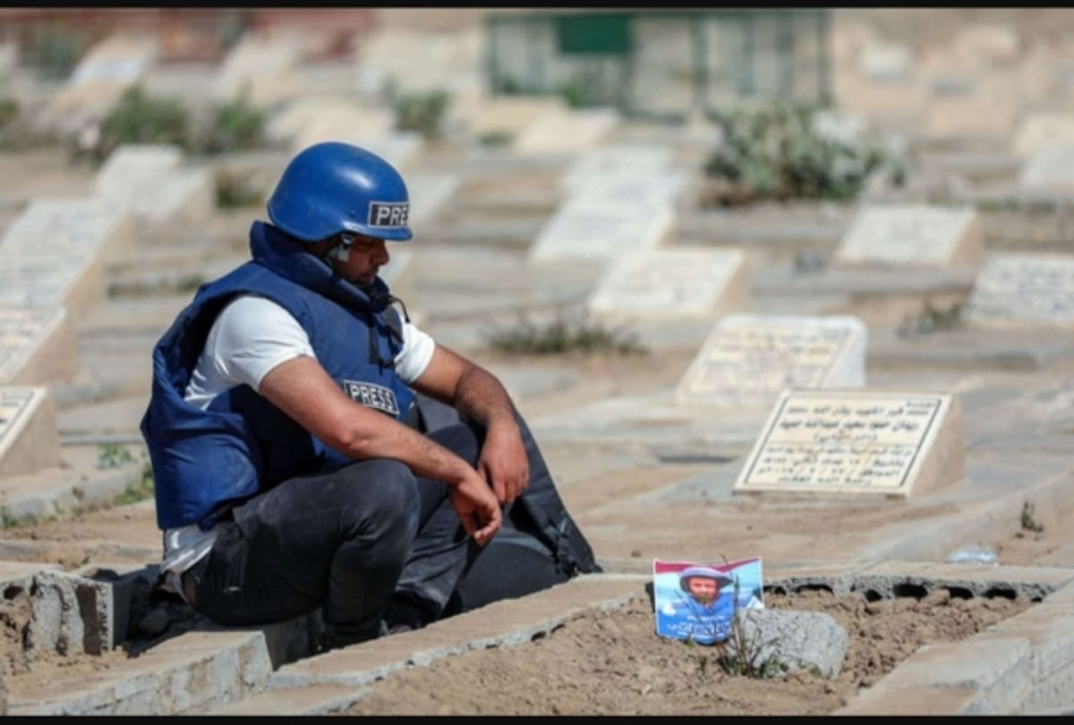 في يوم مناهضة الجرائم بحق الصحفيين.. هل أفلت من ارتكبوا الانتهاكات في اليمن؟(تقرير خاص)