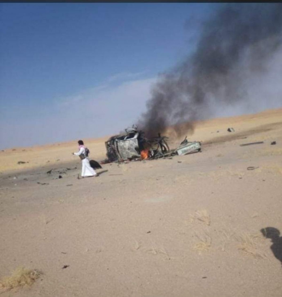 الجوف.. مقتل فتاة وإصابة والدها بانفجار لغم أرضي
