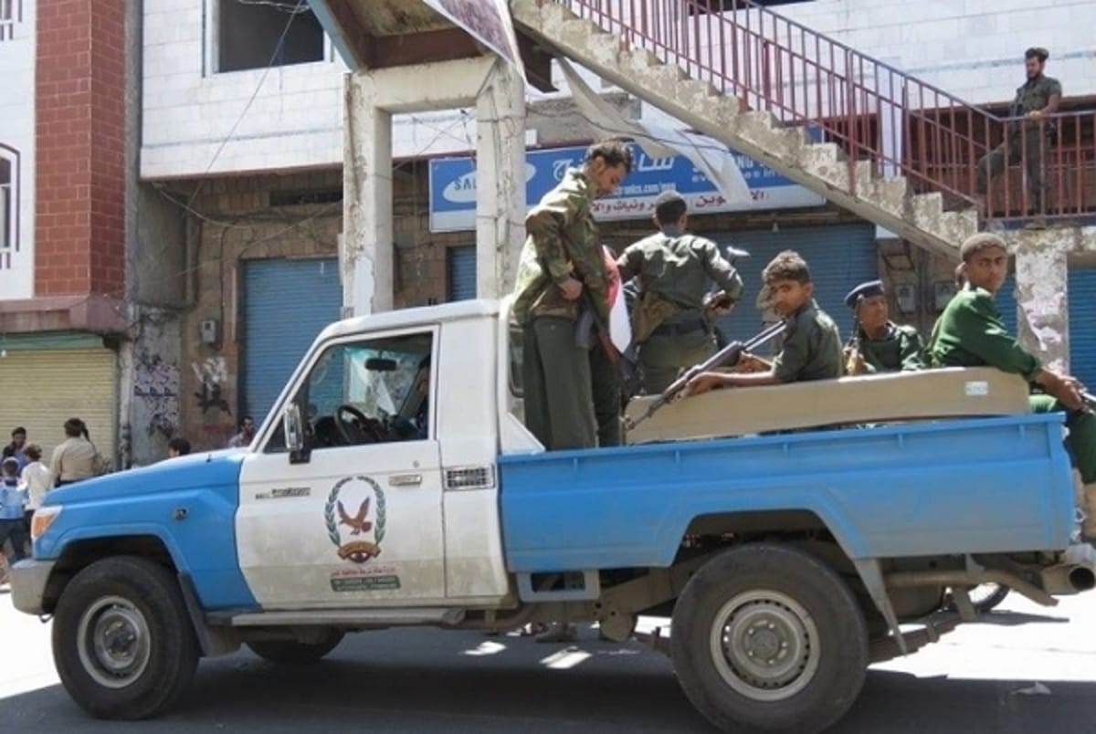 شرطة تعز تضبط متهما في عدد من القضايا الجنائية