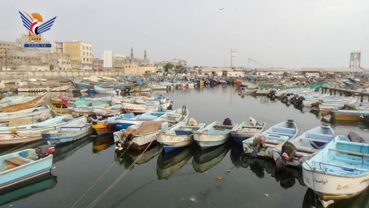 حكومة الحوثيين: مجموعة صومالية مسلحة تحتجز 27 صيادا يمنيا