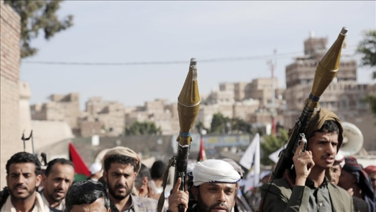 الجيش الوطني يعلن عن تحركات للحوثيين في عدة جبهات بمأرب