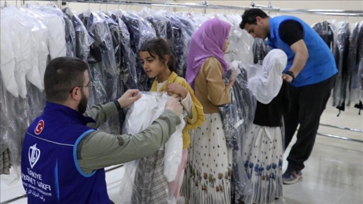 وقف الديانة التركي يطلق حملة مساعدات رمضانية في اليمن