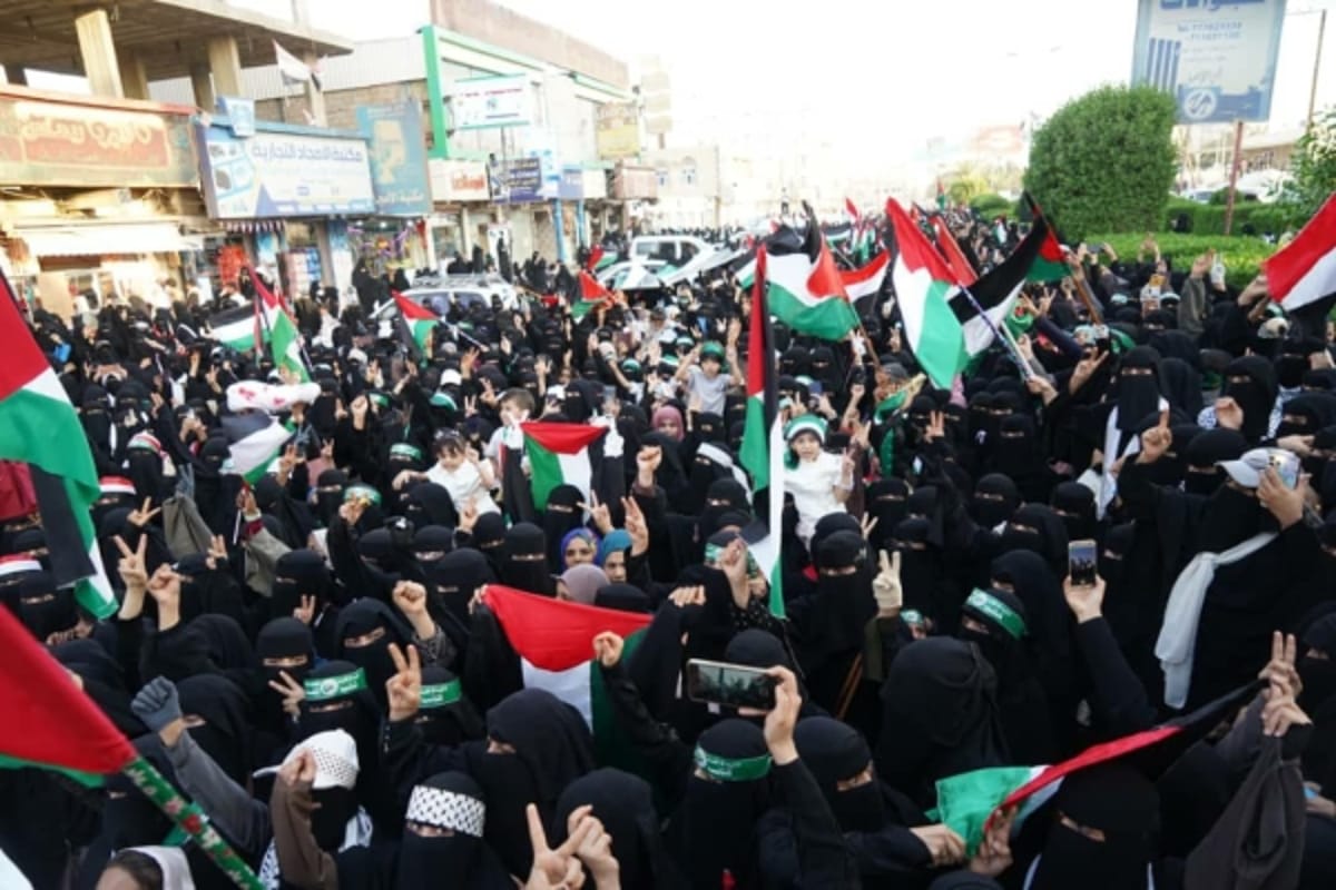 مارب.. مظاهرة نسائية حاشدة تضامناًً مع غزة