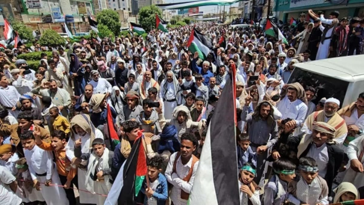 مارب...وقفة تضامنية دعماً لقطاع غزة الفلسطيني