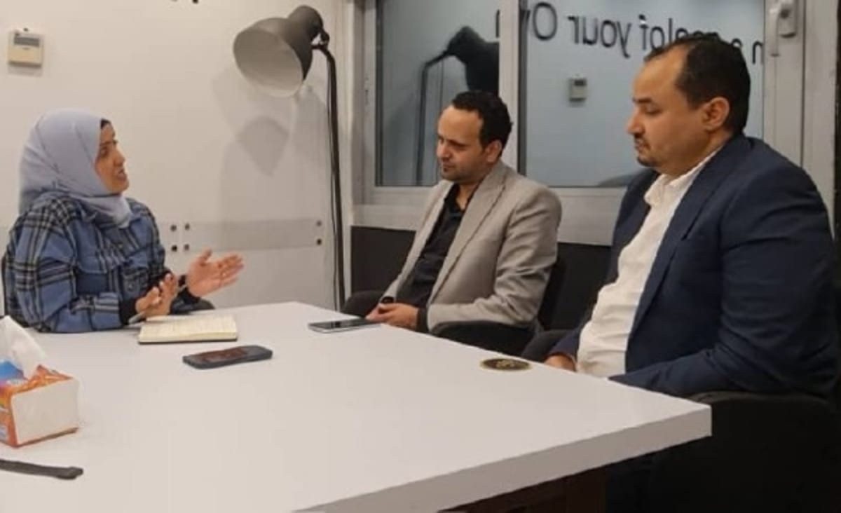 "اللجنة الوطنية للتحقيق" توثق 258 انتهاكًا ضد الصحفيين في اليمن