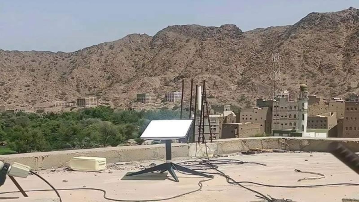 شبكة حقوقية: الحوثيون يعتقلون 45 مواطنًا بصنعاء بسبب استخدام "ستارلينك"
