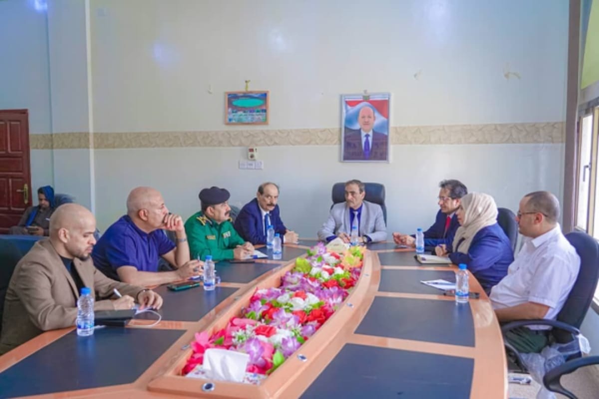 اللجنة الوطنية للتحقيق تبحث مع السلطات في شبوة أوضاع حقوق الإنسان