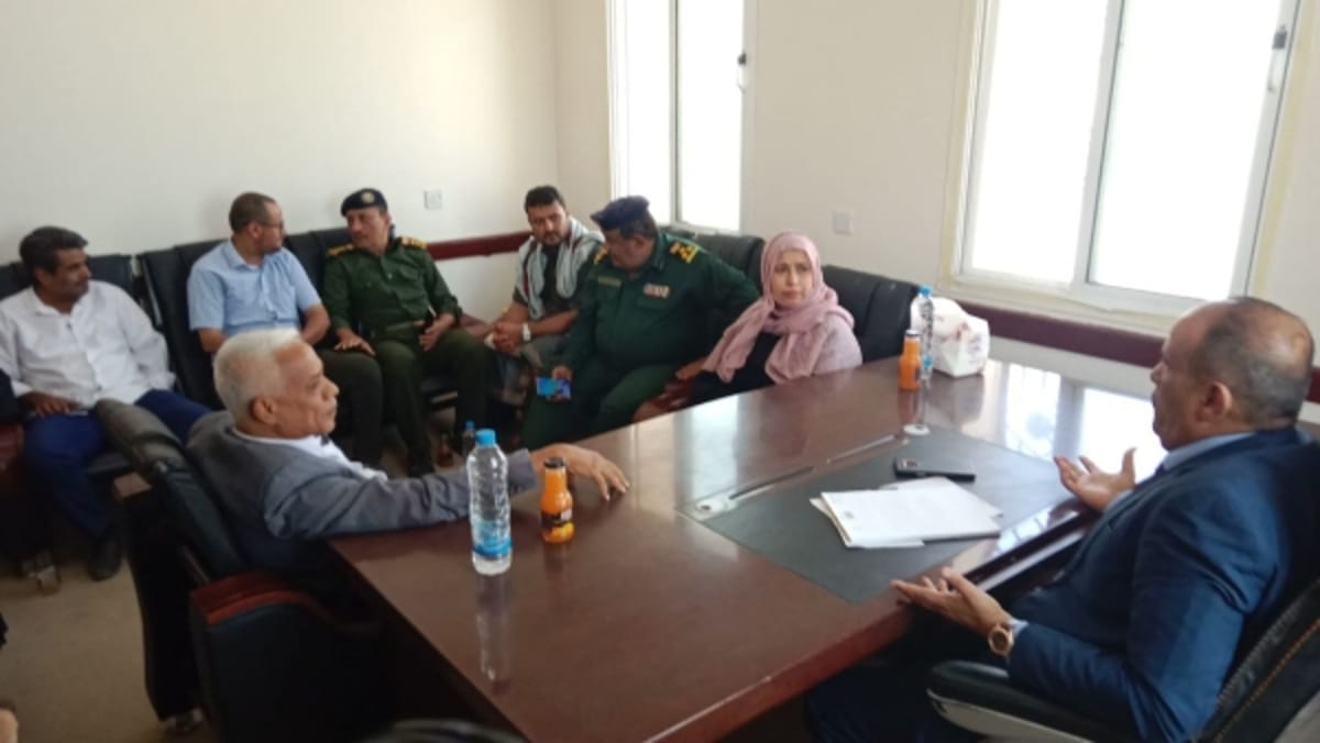 اللجنة الوطنية للتحقيق تلتقي السلطة القضائية وتزور السجون بمحافظة شبوة