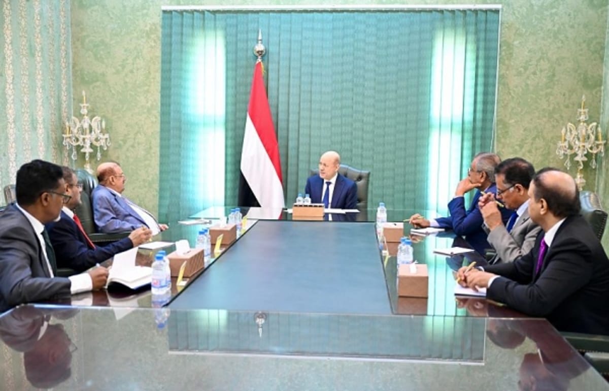 العليمي في لقاءه مع البركاني: ندير خلافاتنا بكثير من الحكمة والواقعية