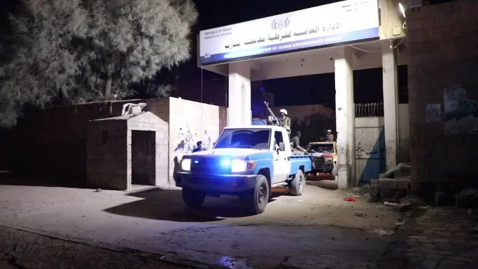 شرطة مأرب: لن نتهاون في ملاحقة المتهمين بالاعتداء على خطوط الكهرباء