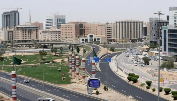 شوارع شبه خالية بالسعودية بسبب حظر التجوال_ارشيف