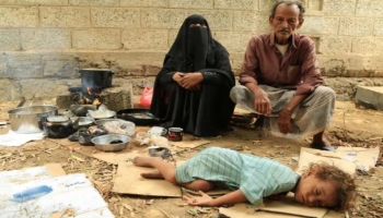 يهدد الجوع ملايين اليمنيين مع استمرار الحرب وتدهور العملة وانقطاع الرواتب