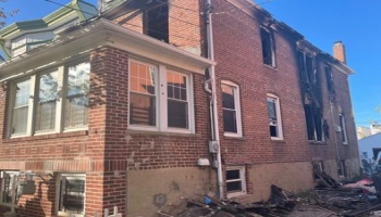 صورة للمنزل الذي تعرض للحريق - فيسبوك