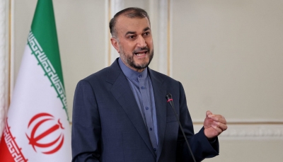وزير الخارجية الإيراني يغادر طهران متوجها للرياض