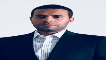 الصحفي هشام عبدالعزيز