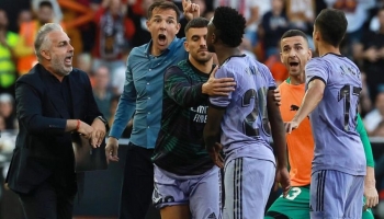 تعرض فينيسيوس لاعب ريال مدريد لمضايقات عنصرية في مباراة فريقه مع فالنسيا