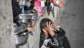 يمنع الاحتلال دخول الغذاء والدواء إلى غزة منذ بدء عدوانه على القطاع في 7 أكتوبر 2023م