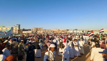 المهرة.. بيان المهرجان الجماهيري يؤكد رفض أي أجندة طائفية أو مذهبية في المحافظة