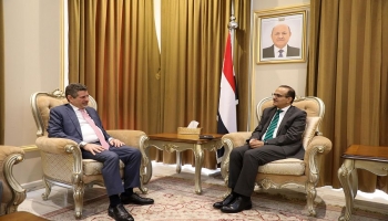 السفير الأمريكي يؤكد استمرار دعم بلاده للقطاع الصحي في اليمن