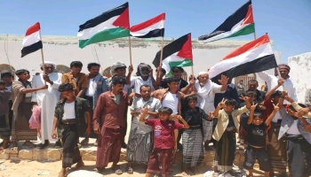 المهرة...وقفة تضامنية في قشن نصرةً لأبناء غزة