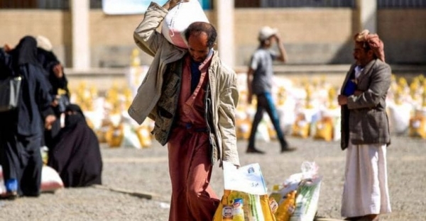 يعتمد غالبية اليمنيين على المساعدات لسد احتياجاتهم الغذائية