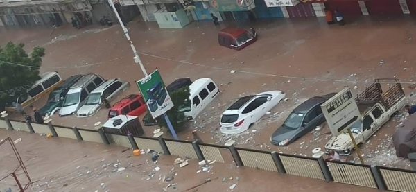جانب من الأضرار التي لحقت بممتلكات المواطنين في عدن