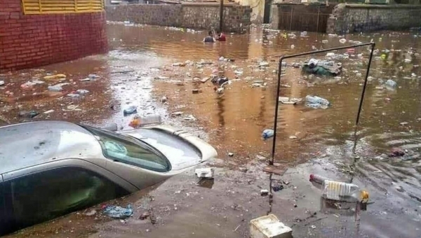 شهدت عدة محافظات يمنية أمطار وسيول غزيرة في أبريل الجاري