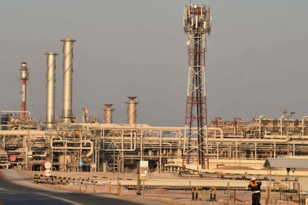 ارتفاع أسعار النفط بعد إعلان الحوثيين الهجوم على شركة أرامكو السعودية