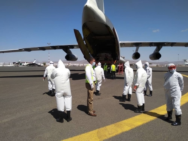 طائرة شحن تقل مساعدات لمطار صنعاء - إرشيف