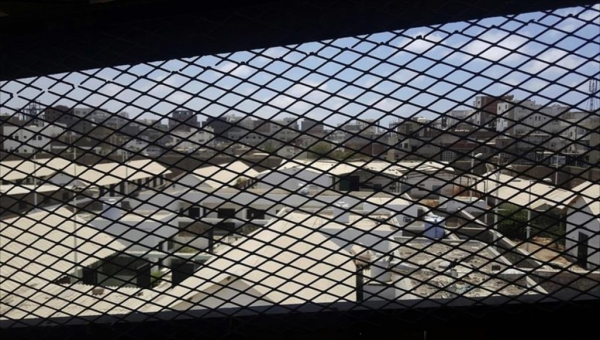 يمنيون في معتقلات الرياض.. الجريمة المغيبة في زنازين الاستخبارات السعودية