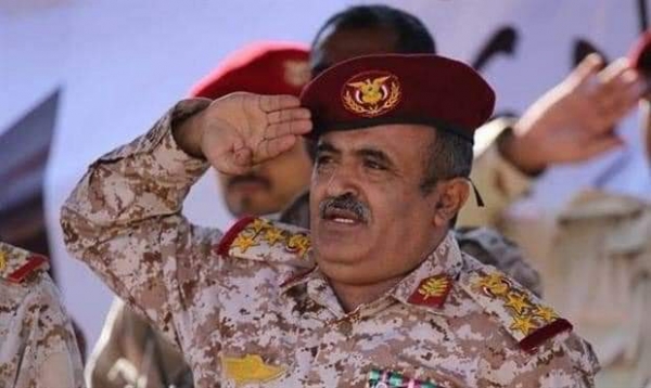 "هادي" يعين قائدا جديدا للواء 35 مدرع في تعز وسط اليمن