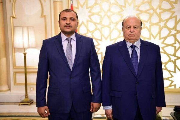 السفير اليمني لدى سلطنة عمان مع الرئيس هادي