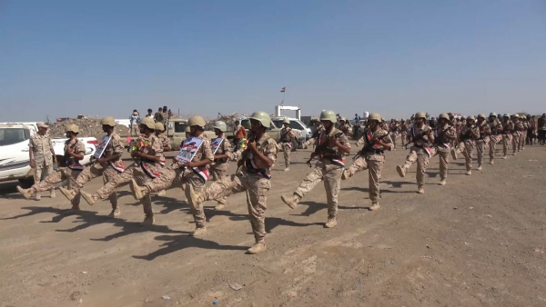 الحوثيون يتهمون قوات طارق صالح بتعذيب ضابط حتى الموت