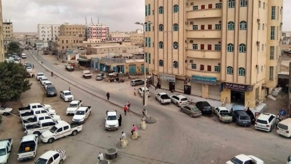المهرة.. إصابة جندي في كمين استهدف طقما عسكريا في مدينة الغيضة