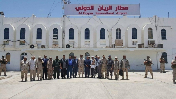 مطار الريان بالمكلا الذي حوّلته الإمارات إلى ثكنة عسكرية