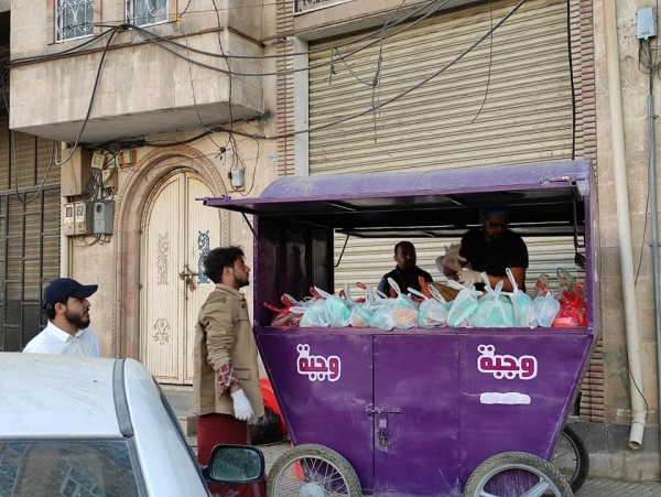 يطمح القائمون على المبادرة في توزيع 20 ألف وجبة حتى نهاية شهر رمضان