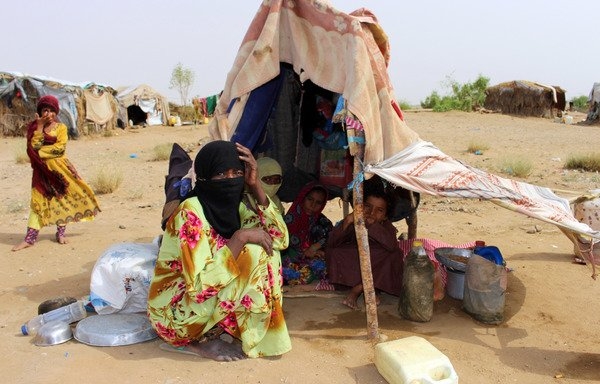 شبوة.. آلاف النازحين في المديريات الغربية يواجهون ظروفا صعبة في المخيمات