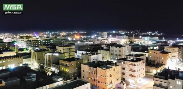 مدينة عتق ليلاً - تصوير  محمد بكير