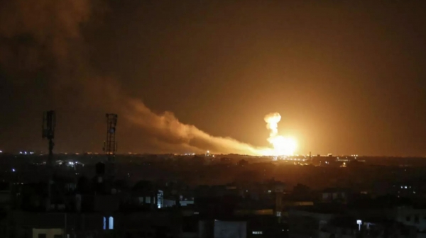 الاحتلال الإسرائيلي يستهدف بالصواريخ نقاطا في ريف دمشق