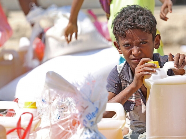برنامج "الغذاء العالمي" يعلّق كل أنشطته في اليمن
