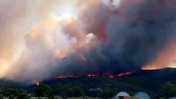 صورة للجبل وهو يحترق - من المصدر