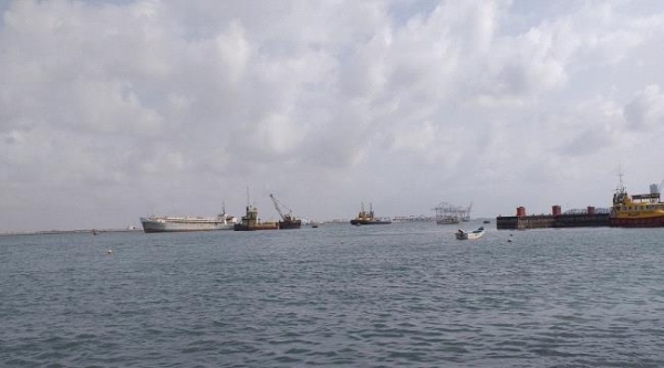 جماعة الحوثي تتبنى استهداف ميناء الضبة النفطي في حضرموت