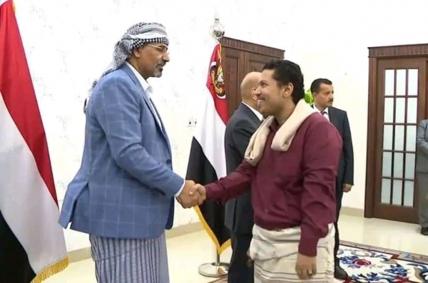 الصحفي أحمد ماهر المختطف في سجون مليشيا الانتقالي بعدن يعلن الإضراب