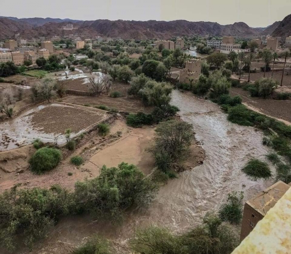 تشهد معظم محافظات الجمهورية أمطار غزيرة وجريان للسيول