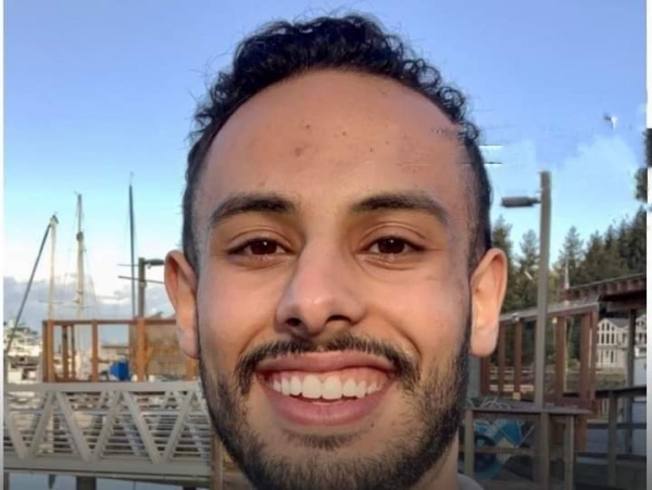 زياد مفلحي أول يمني أمريكي يحصل على منحة دكتوراه من وكالة ناسا زياد مفلحي أول يمني أمريكي يحصل على منحة دكتوراه من وكالة ناسا