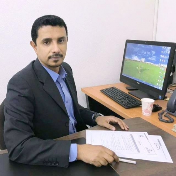 أستاذ اللغة والنحو عامر فائل يتحدث عن تجربته الأكاديمية في سلطنة عمان