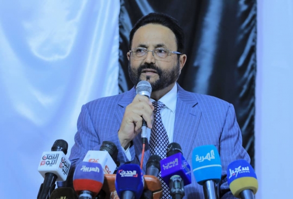 العرادة يعلن بناء كليتين ومبانٍ سكنية في جامعة إقليم سبأ بمارب