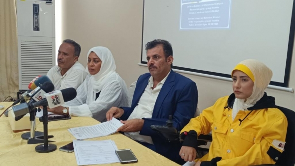 99 % لدى الحوثيين.. تقرير يوثق تجنيد أكثر من 2000 طفل خلال عام ونصف باليمن