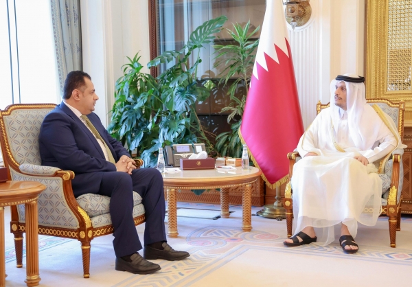 رئيس الوزراء معين عبدالملك خلال لقاءه نظيره القطري محمد بن عبدالرحمن آل ثاني رئيس الوزراء معين عبدالملك خلال لقاءه نظيره القطري محمد بن عبدالرحمن آل ثاني